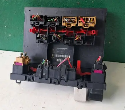 Volkswagen PASSAT B6 Comfort/convenience module 3C0937049H 28027754 H37S1301
