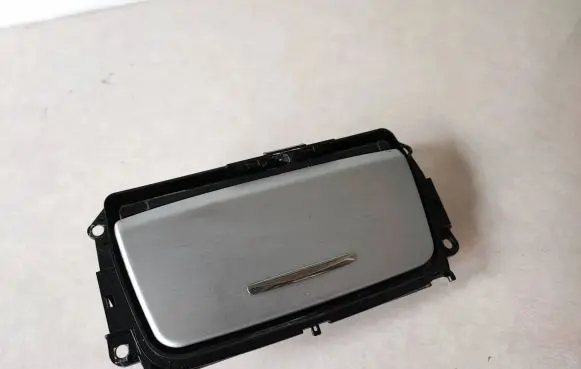 BMW 3 E92 E93 Ashtray (front) 7129555 7078571
