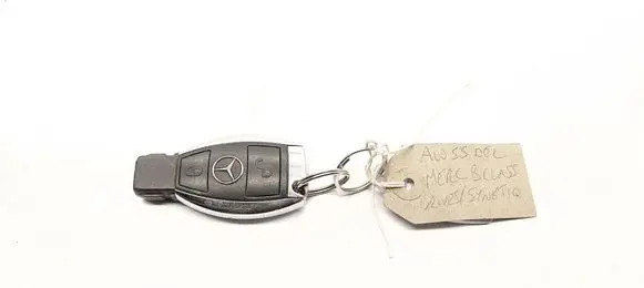 Mercedes-Benz B W246 W242 Ignition key/card 