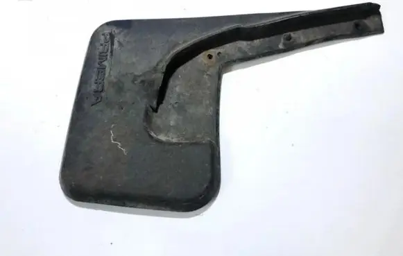 Nissan Primera Front mudguard ht516