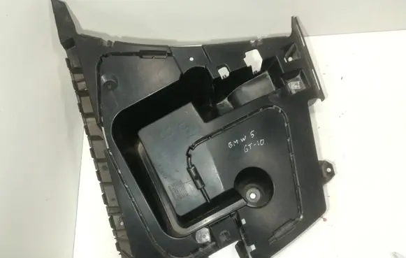 BMW 5 GT F07 Rear bumper mounting bracket 15857711 7201218
