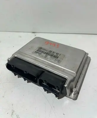 Audi A4 S4 B5 8D Engine control unit/module 8D0907557S