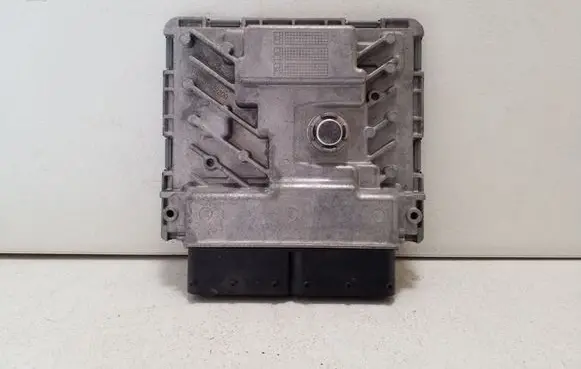 Volkswagen Golf VII Engine control unit/module 06K907425B 5WA1800401