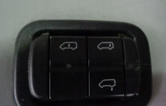 Mercedes-Benz Vito Viano W639 Suspension ride height/mode switch A6396310208