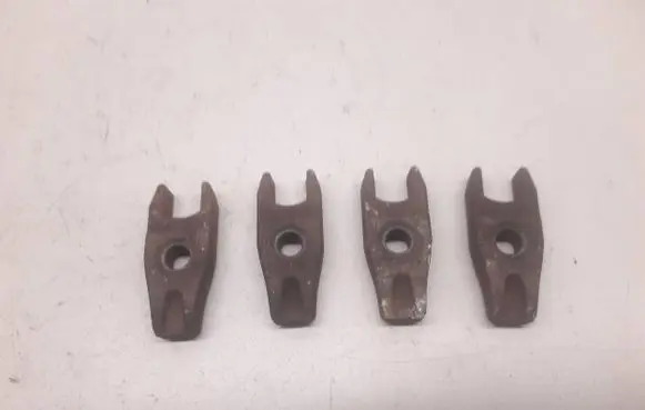 Peugeot 406 Fuel Injector clamp holder 920202