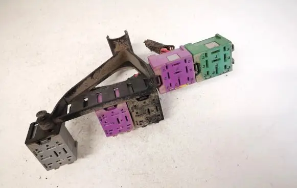 Opel Corsa B Sensor 09144588