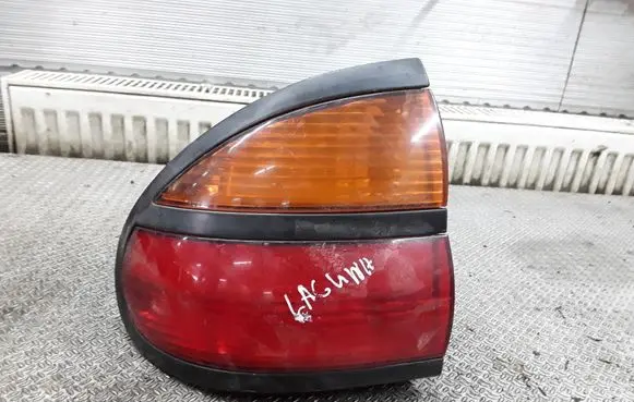 Renault Laguna I Rear/tail lights 7700420122