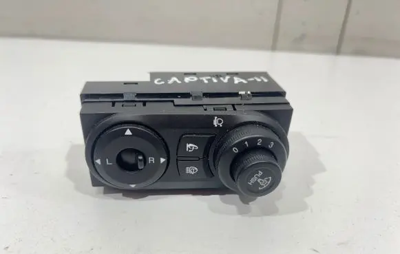 Chevrolet Captiva Wing mirror switch 4622