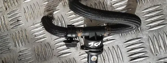 Volkswagen PASSAT B6 Fuel temperature sensor 