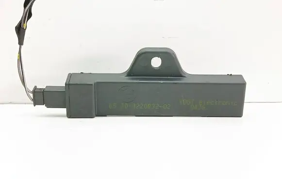 BMW 5 F10 F11 Keyless system antenna 9220832