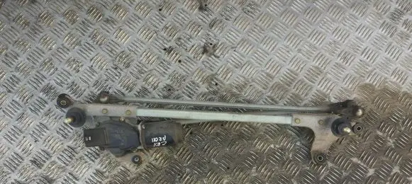 Honda CR-V Front wiper linkage and motor