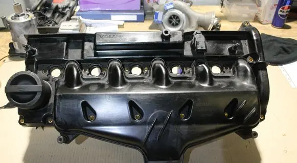Volvo XC90 Rocker cam cover 30743258