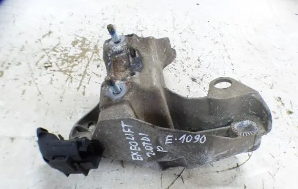 Seat Exeo (3R) Engine mounting bracket 8E0199352N