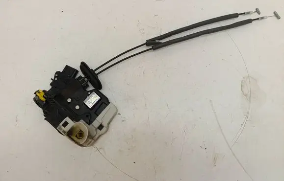 KIA Optima Front door lock 813102T160