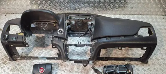 Fiat Freemont Dashboard S27610024