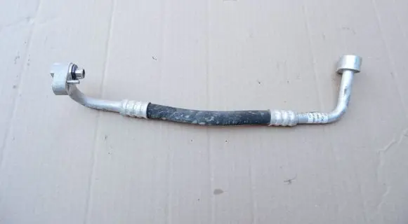 BMW i3 Air conditioning (A/C) pipe/hose 9291156