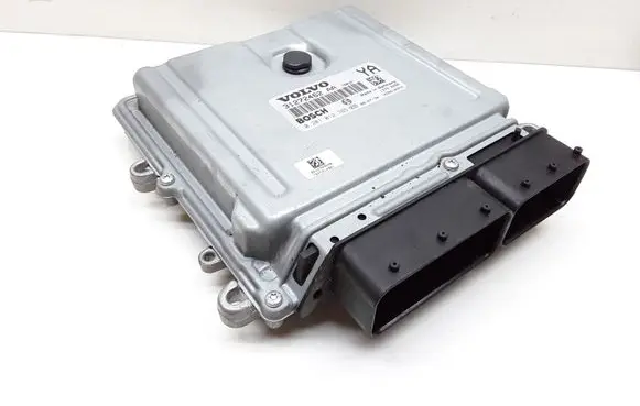 Volvo V70 Engine control unit/module 31272462AA 31272462 0281012765