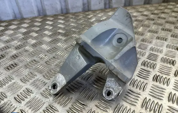 Tesla Model S Engine mounting bracket 107775100A
