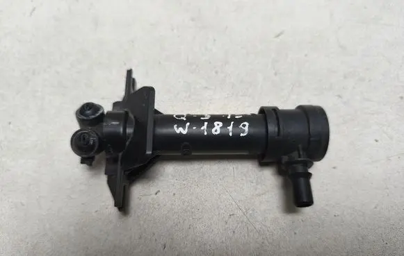 Audi Q3 8U Headlight washer spray nozzle 8U0955102C