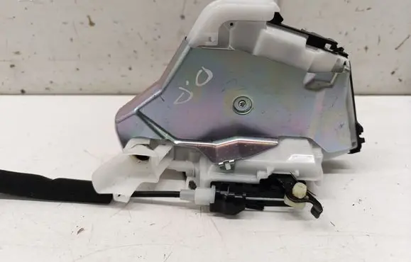 Renault Arkana Front door lock 805020067R