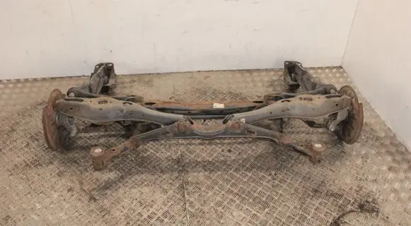Skoda Superb B8 (3V) Rear axle beam 3Q0505235Q 3Q0505447A