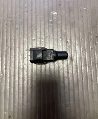Suzuki Grand Vitara II Outside/exterior temperature sensor 