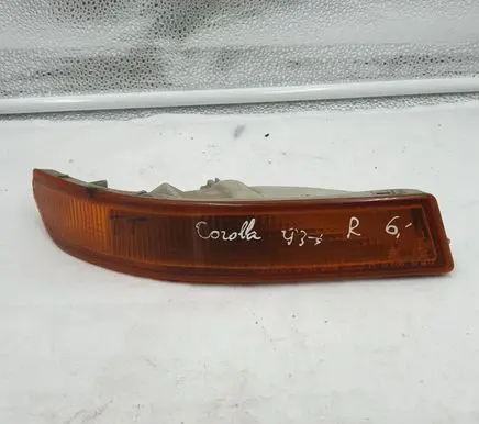 Toyota Corolla E100 Front indicator light 12389