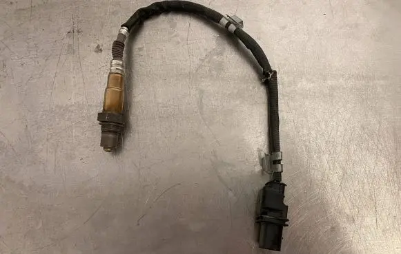 BMW 5 E60 E61 Lambda probe sensor 0281004019 779159202
