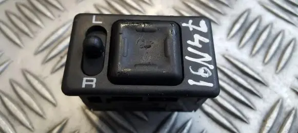 Nissan Primera Wing mirror switch