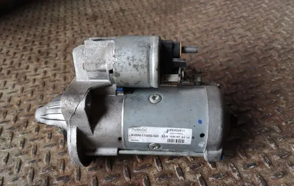 Ford Focus Starter motor AV6N11000GD