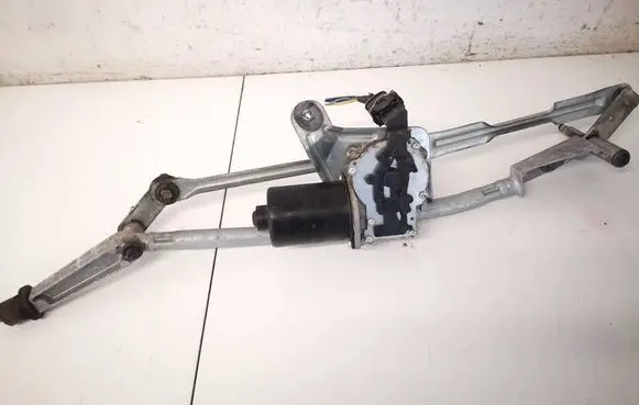 Volvo S60 Front wiper linkage and motor 