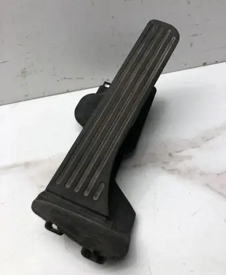 Volkswagen Golf V Accelerator throttle pedal 1K2721503M 6PV00874500