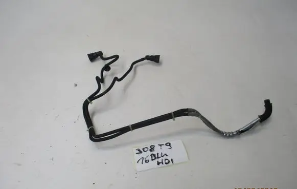 Peugeot 308 Fuel line pipe