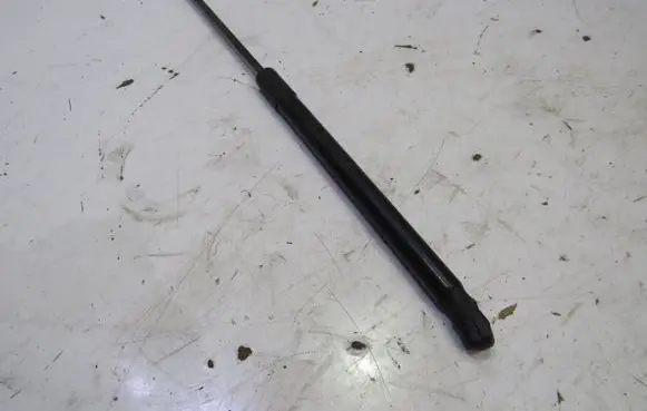 Hyundai i20 (GB IB) Tailgate strut GMAUTO4574097