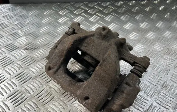 Toyota Verso Front brake caliper