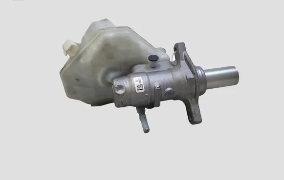 Volvo V60 Master brake cylinder 03350885571 03350885561
