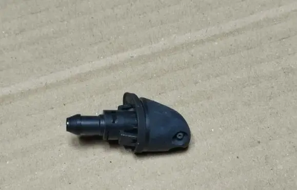 Honda Civic IX Windshield washer spray nozzle 