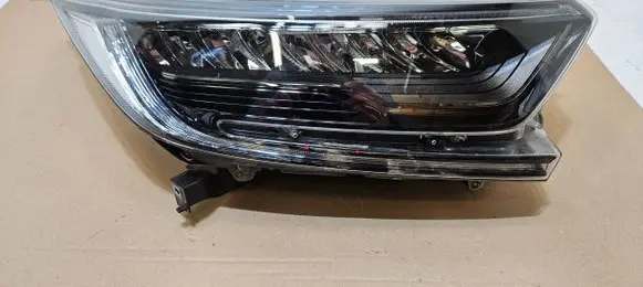 Honda CR-V Headlight/headlamp W3912