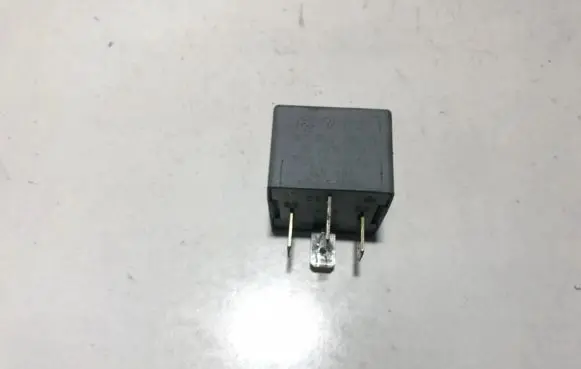 Audi A8 S8 D3 4E Other relay 141951253b 20240072
