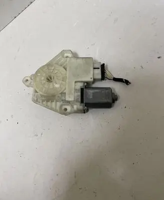 BMW 2 F22 F23 Rear door window regulator motor 504959811