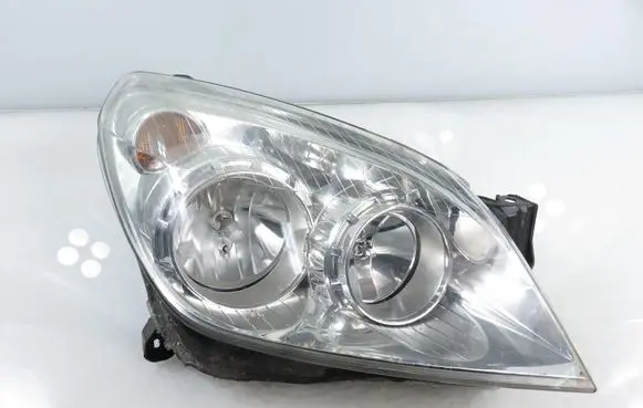 Opel Astra H Headlight/headlamp 