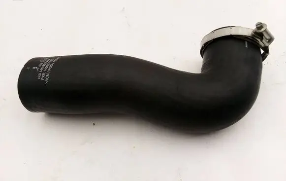 Volkswagen PASSAT B7 Intercooler hose/pipe 1K0145832AQ