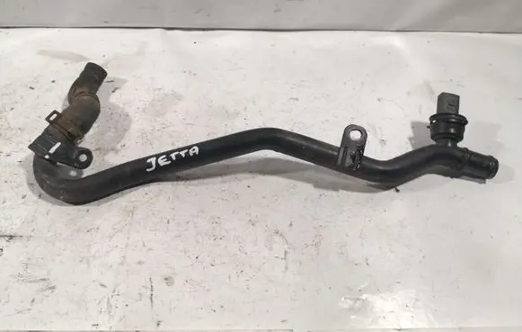 Volkswagen Jetta VI Engine coolant pipe/hose 5N0121065
