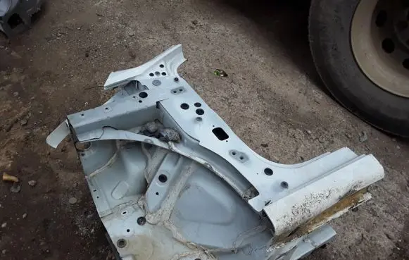 Front quarter panel