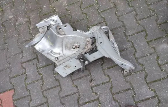 Peugeot 2008 I Front side member 