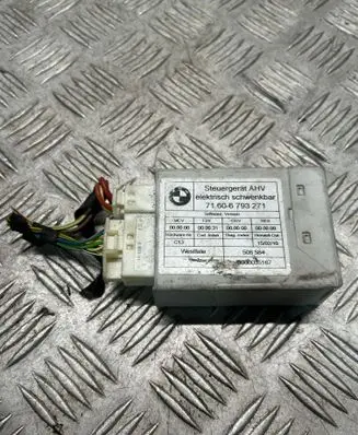 BMW 5 E60 E61 Tow bar trailer control unit/module 6793271