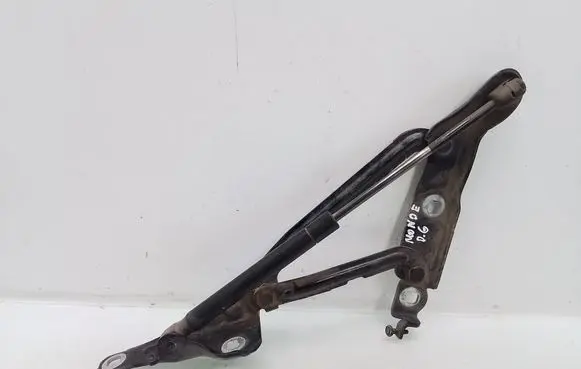 Ford Mondeo MK IV Tailgate/trunk/boot hinge