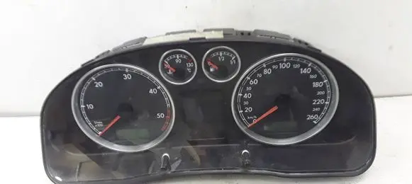 Volkswagen PASSAT B5.5 Speedometer (instrument cluster) 3B0920805A VWZ7Z0A3516071 220201112443