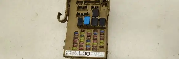 Subaru Outback (BS) Fuse module 82201AL00A 090714