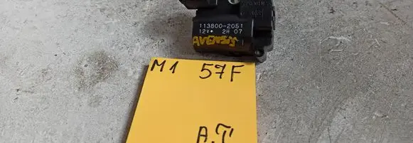 Toyota Avensis T250 Air flap motor/actuator 1138002051